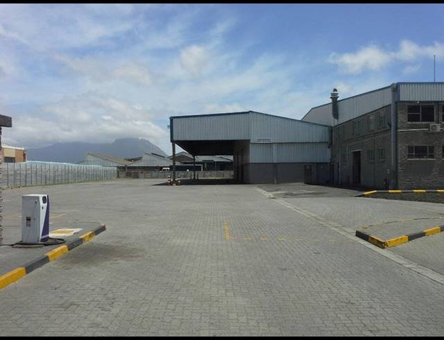 9,257M² WAREHOUSE TO LET IN EPPING INDUSTRIAL